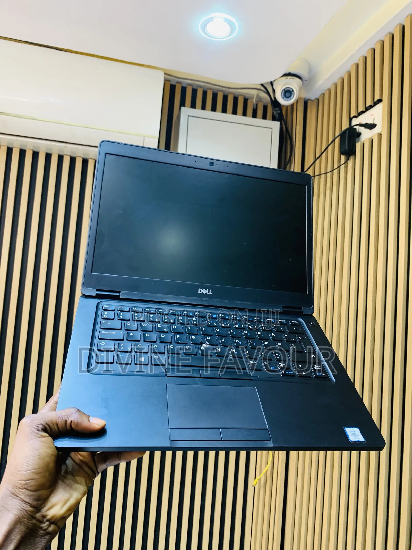 Laptop Dell Latitude 5490 12GB Intel Core I5 SSD 256GB