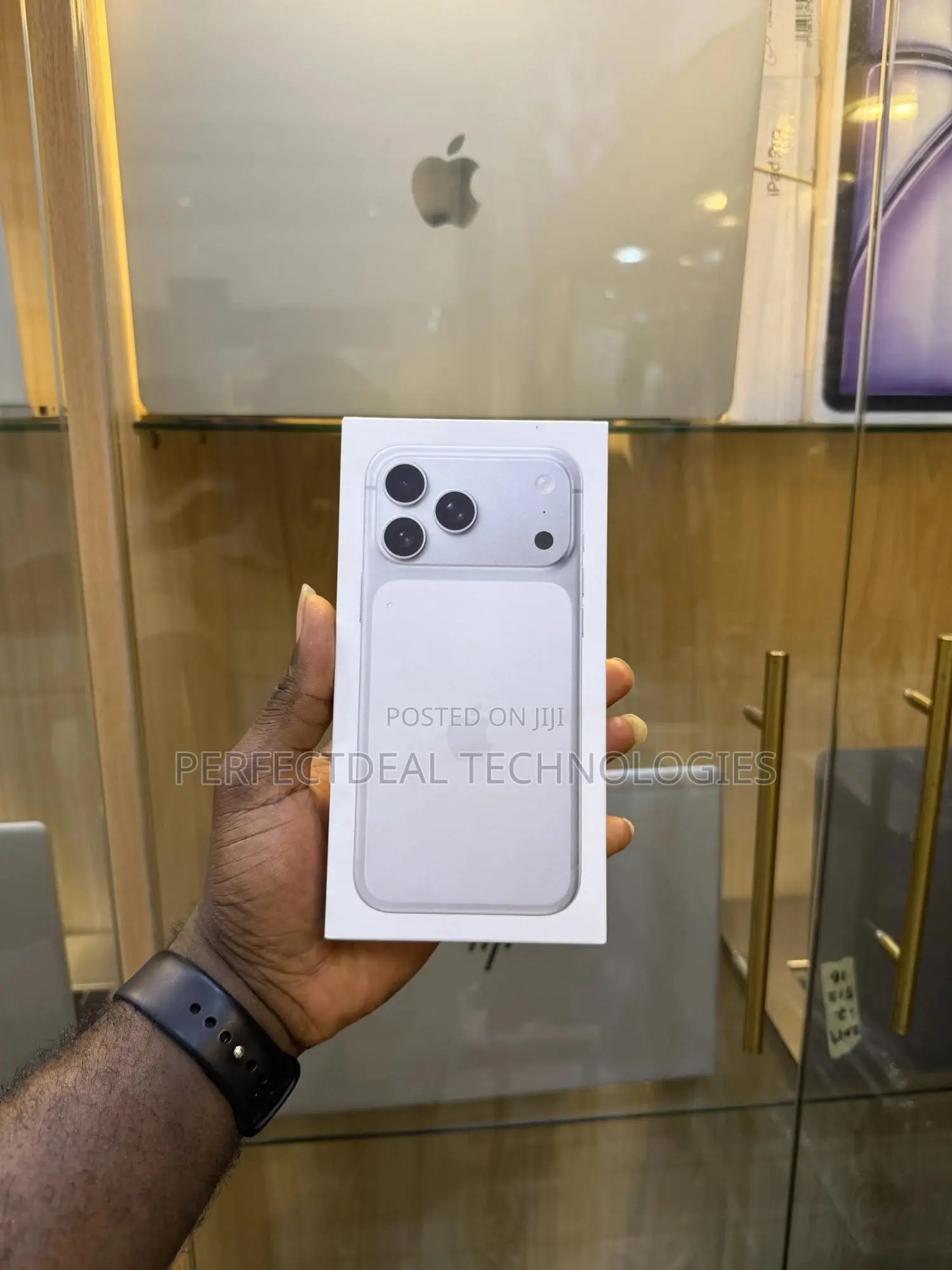 New Apple iPhone 17 Pro Max 256 GB Silver