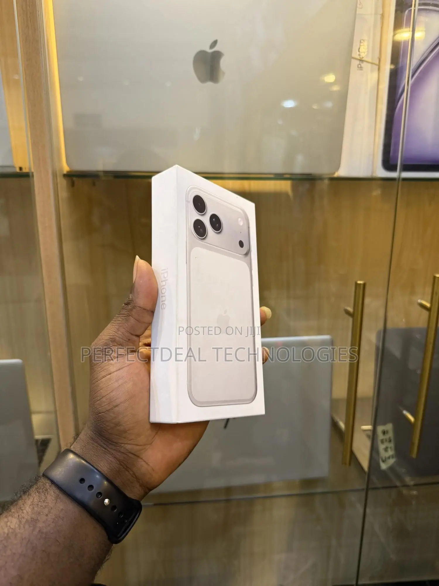New Apple iPhone 17 Pro Max 256 GB Silver