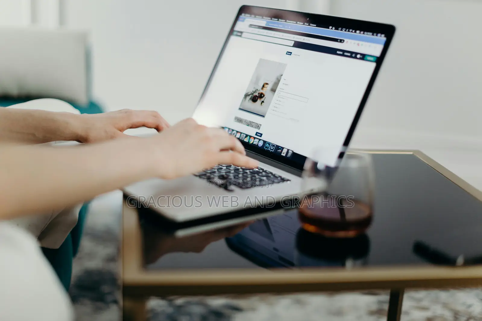 We Builds Websites Apps That Reflect Your Identity
