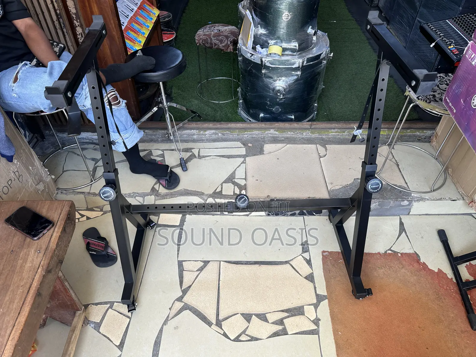 Jac Z-Styled Heavy Duty Piano/Keyboard Stand Wiith Wheels
