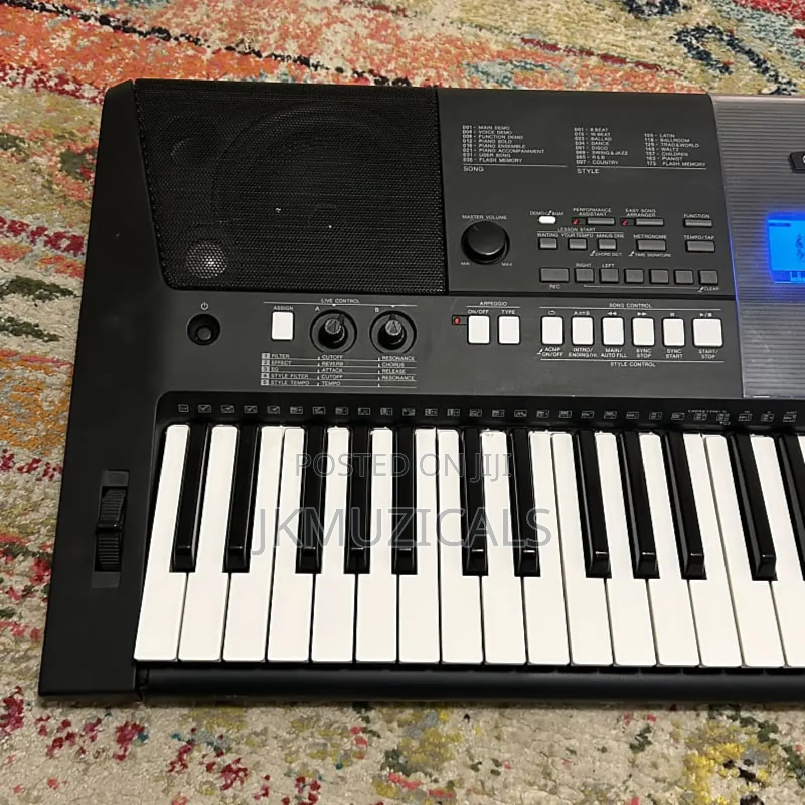 PSR 423_ 61 Keys Electronic Keyboard _ Piano