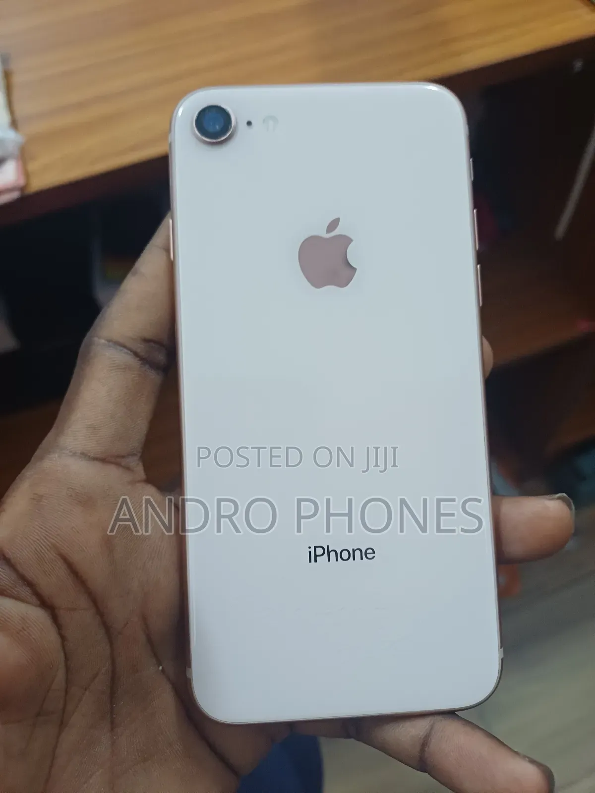 Apple iPhone 8 64 GB Gold