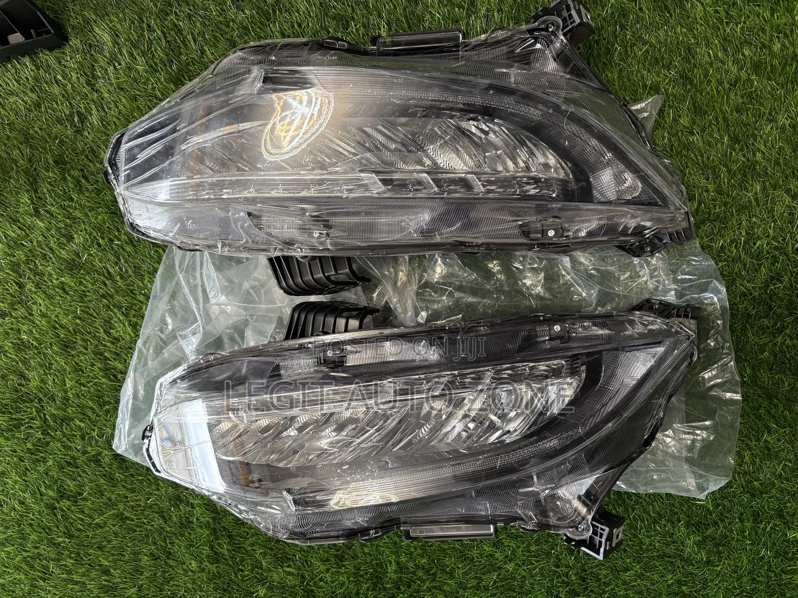 Honda Civic 2016,2017,2018,2019,2020, Turing Headlight Available