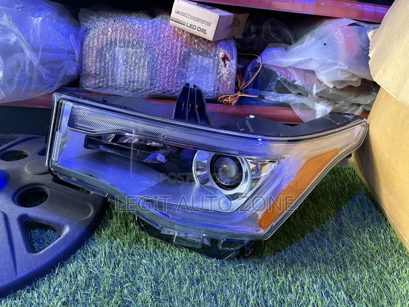 GMC Acadia 2018,2019,2020, Headlight Available