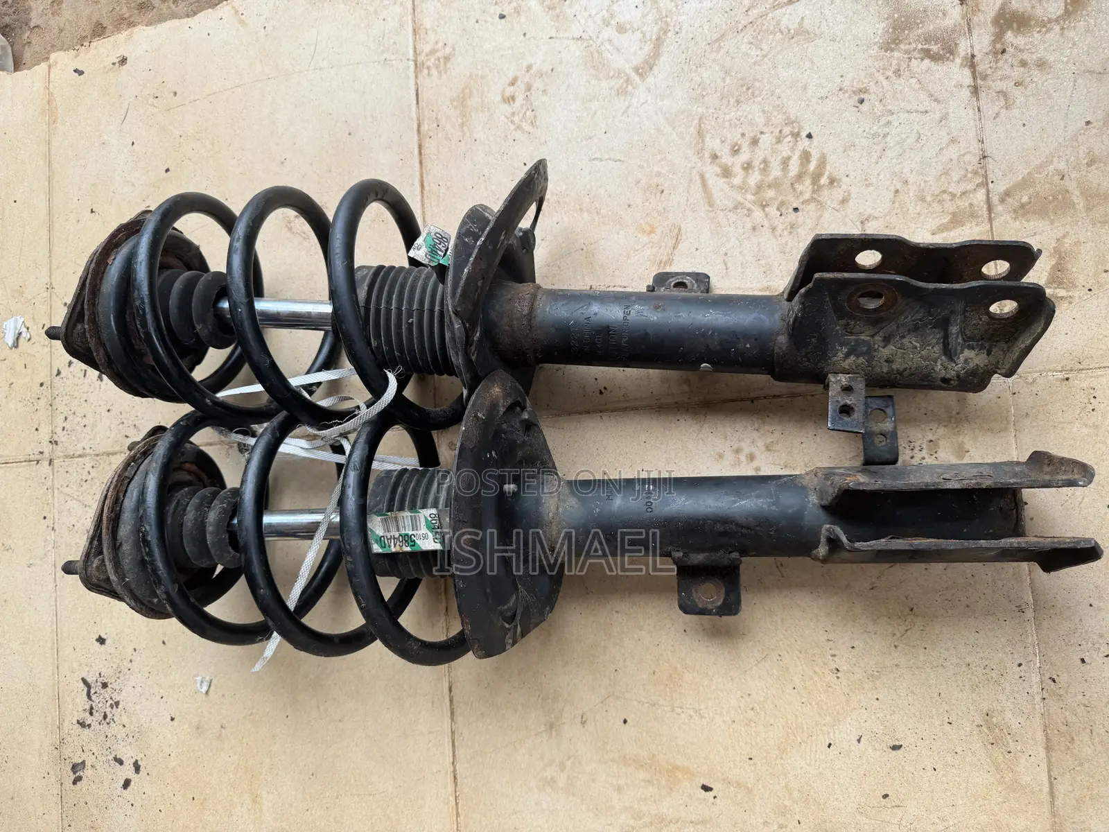 Mitsubishi Outlander Front Shocks 2013,2014,2015,2016,2017,2018,2019