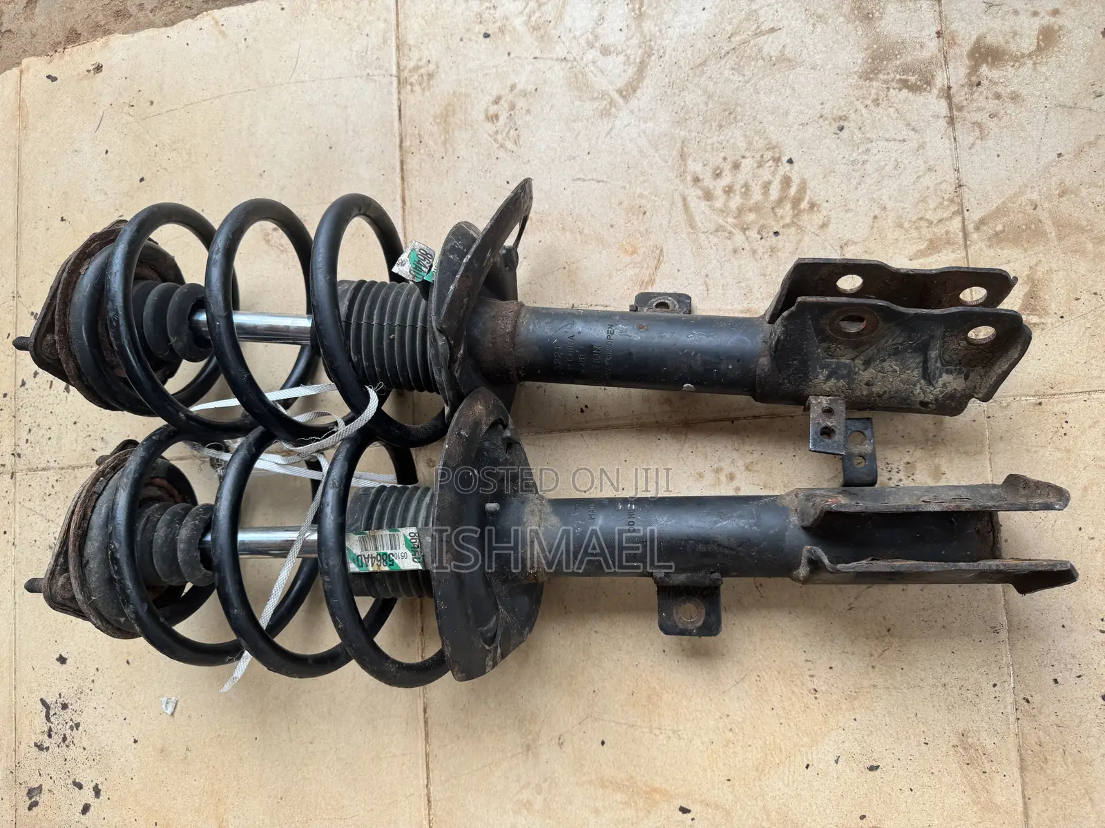 Mitsubishi Outlander Front Shocks 2013,2014,2015,2016,2017,2018,2019