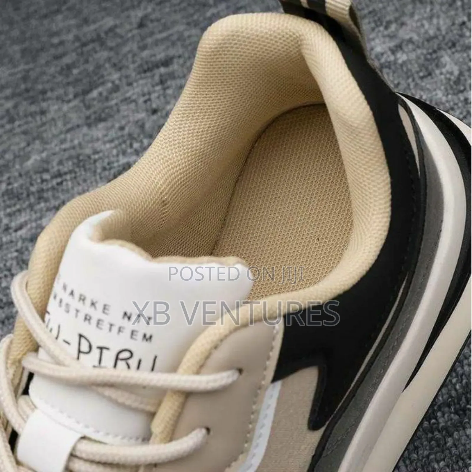 Aidailu Men's Sneakers