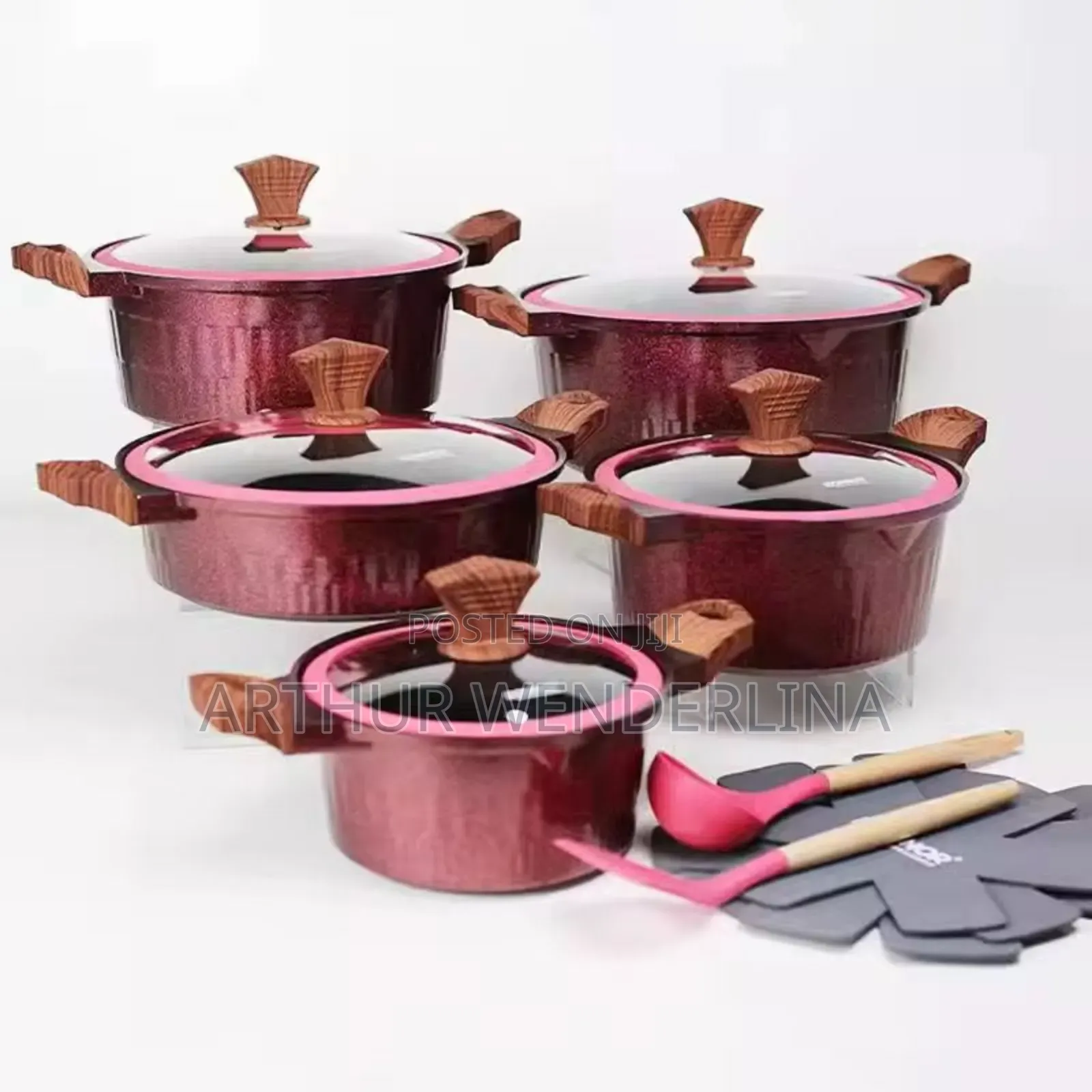 5 Set of Cooking Ware With Spoon