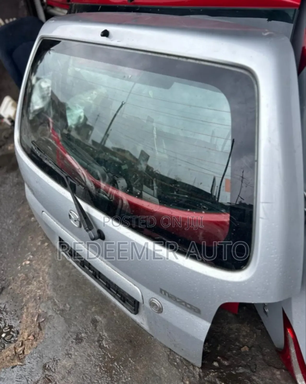 Mazda Demio Boot