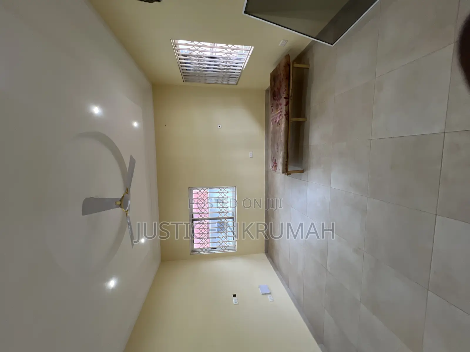 3bdrm Apartment in Mr Justice Estate, Old Barrier for rent
