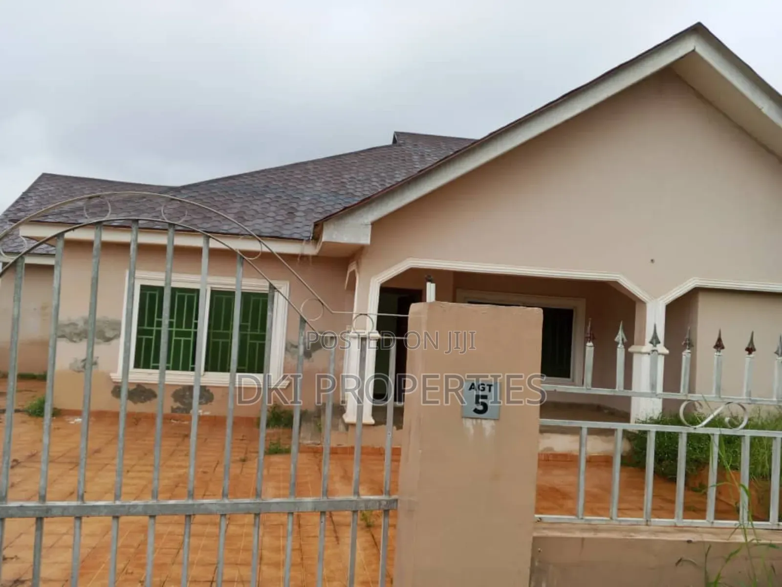 3bdrm House in Dki Properties, Amrahia for sale