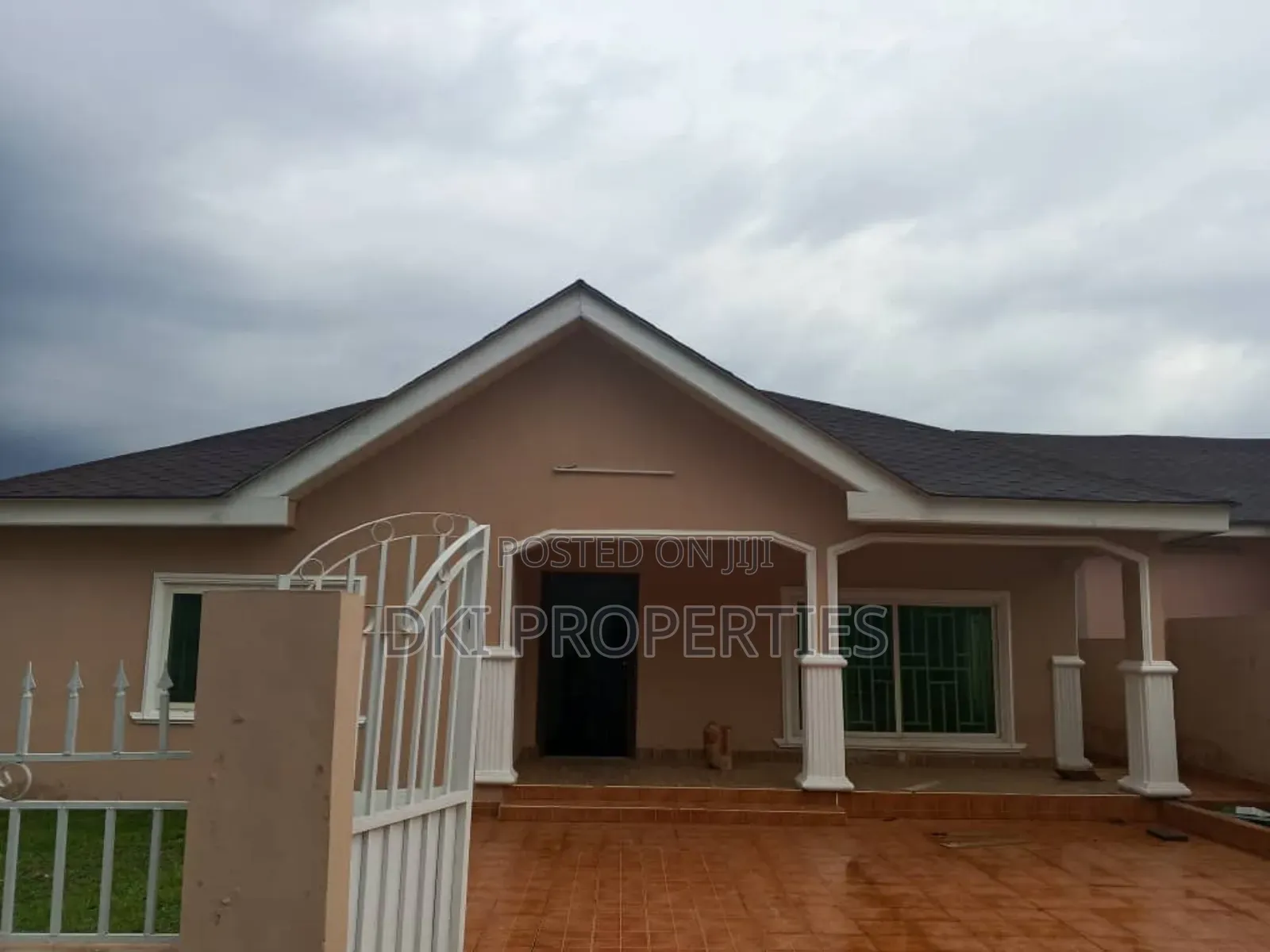 3bdrm House in Dki Properties, Amrahia for sale