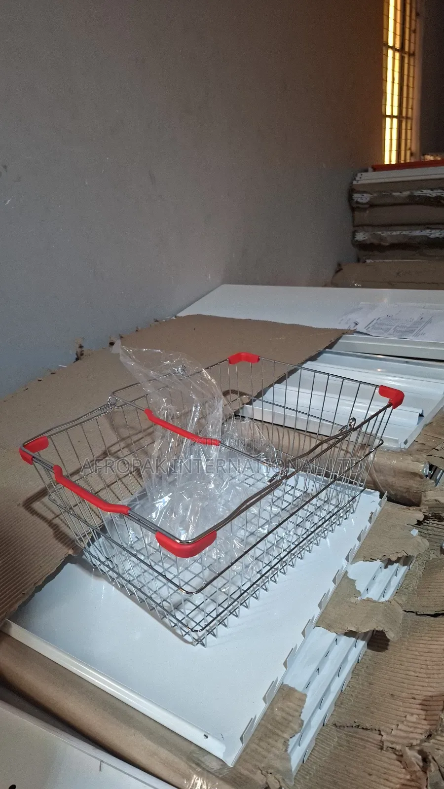 Metal Basket For Supermarkets, Retail Shops And Pharmacies