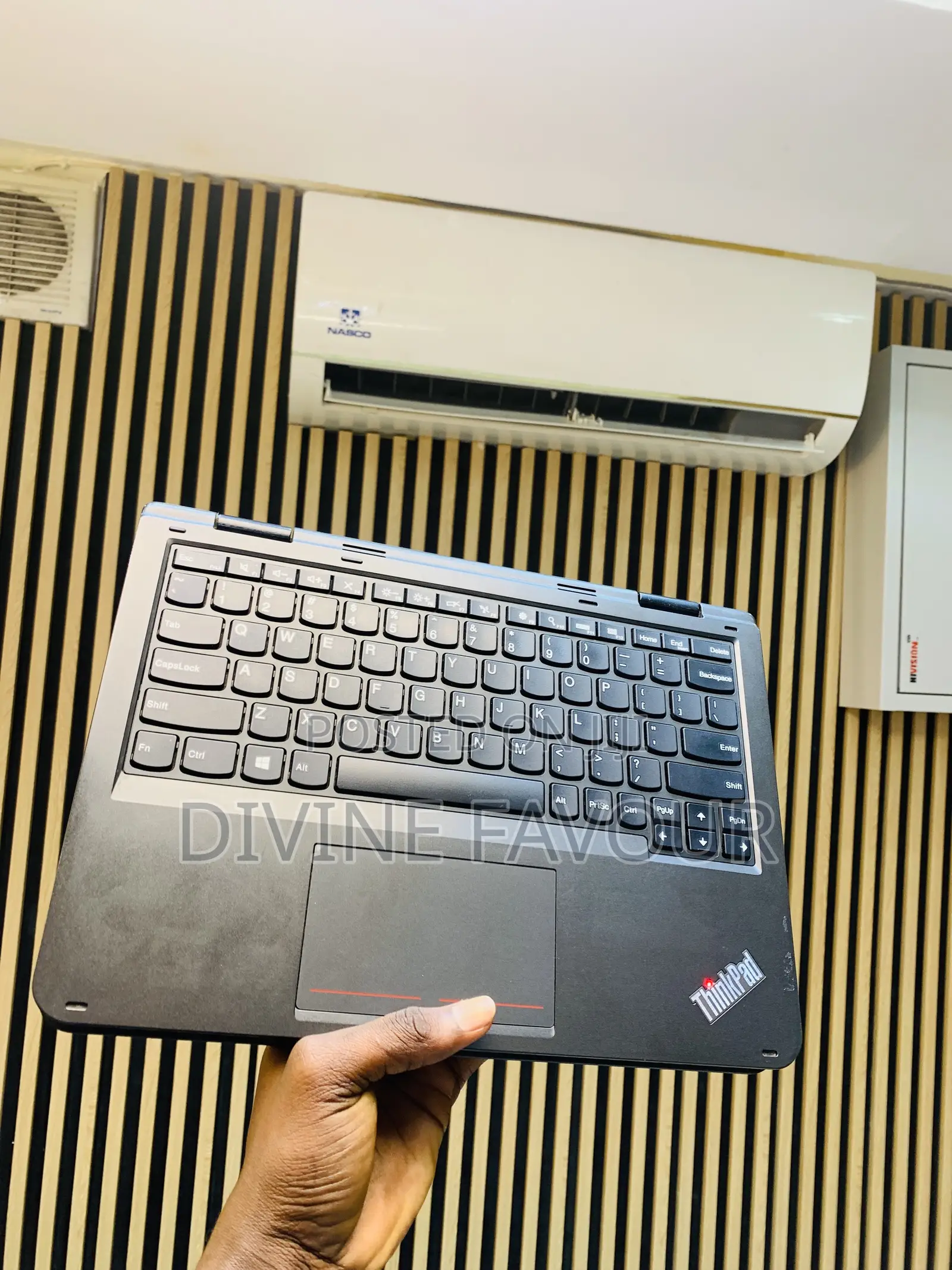 Laptop Lenovo Yoga 11e 4GB Intel Celeron SSD 128GB