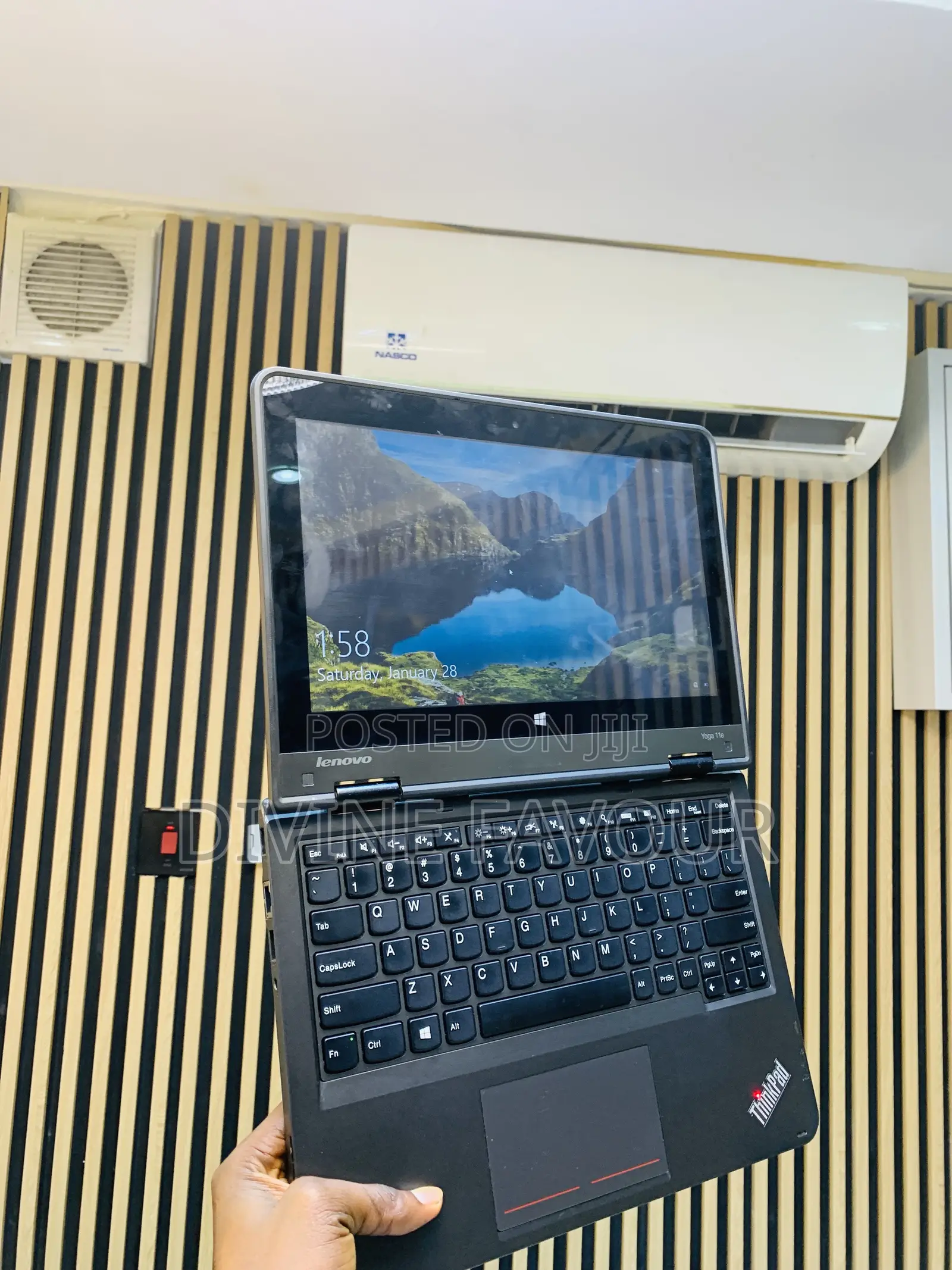 Laptop Lenovo Yoga 11e 4GB Intel Celeron SSD 128GB