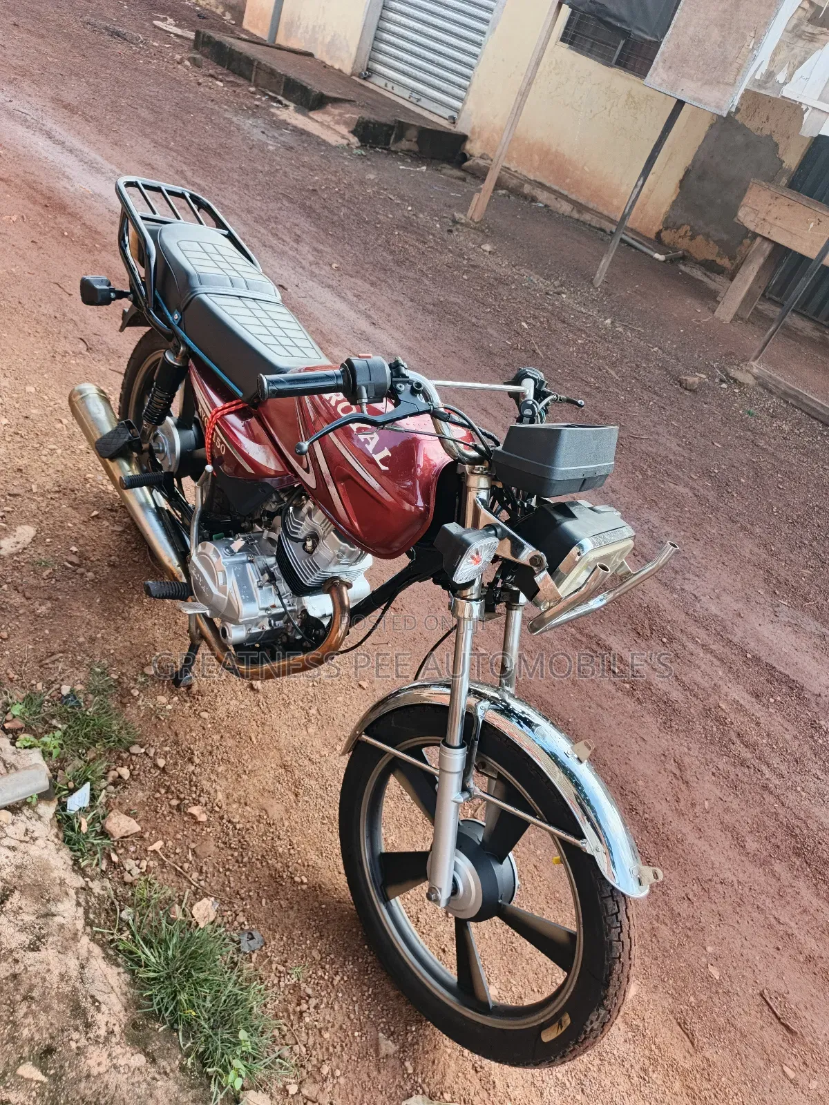 Royal Motorcycle 2018 Red