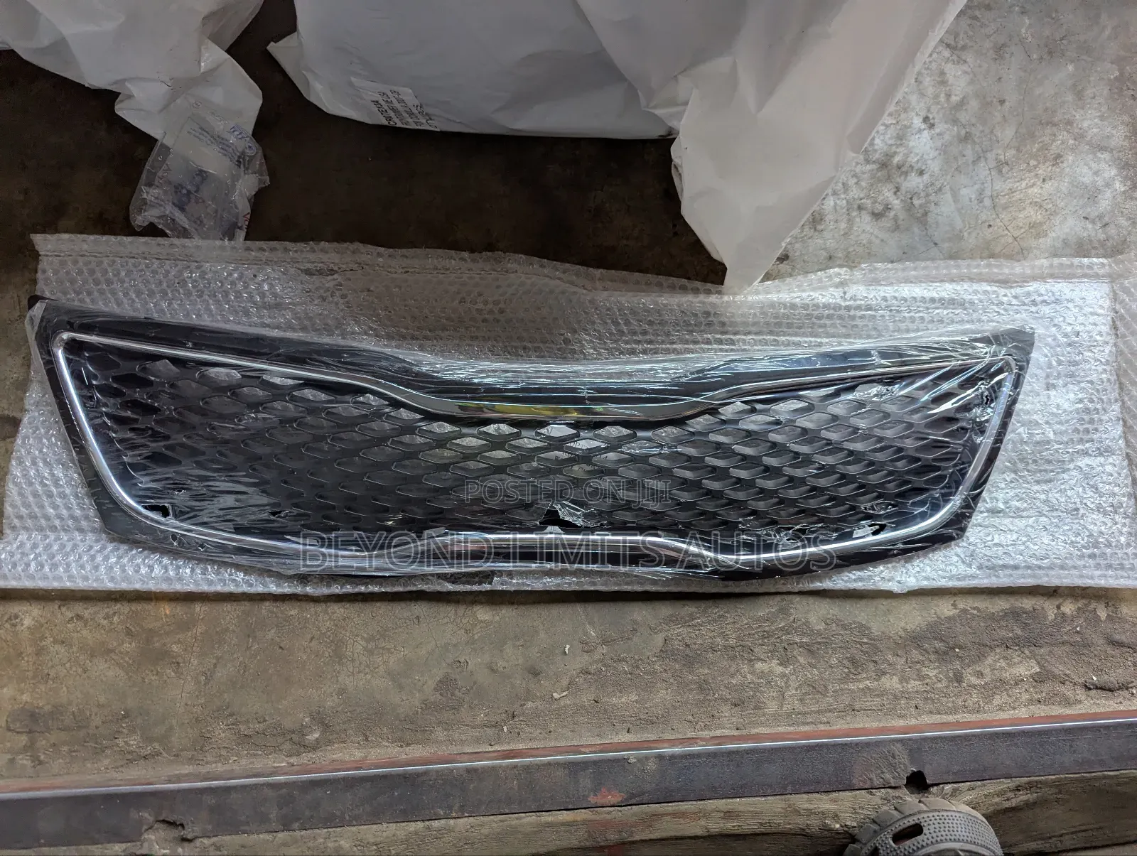 Kia Optima K,2016 Front Grille / Top Shell or Top Grille