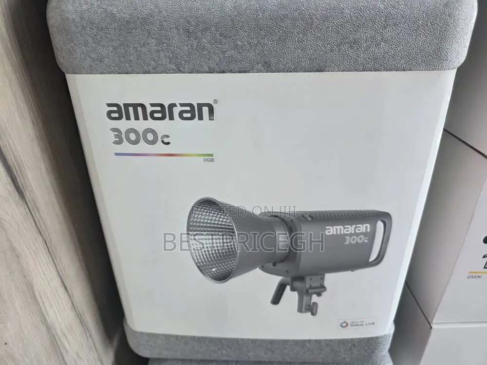 Amaran Pano 300c Lights