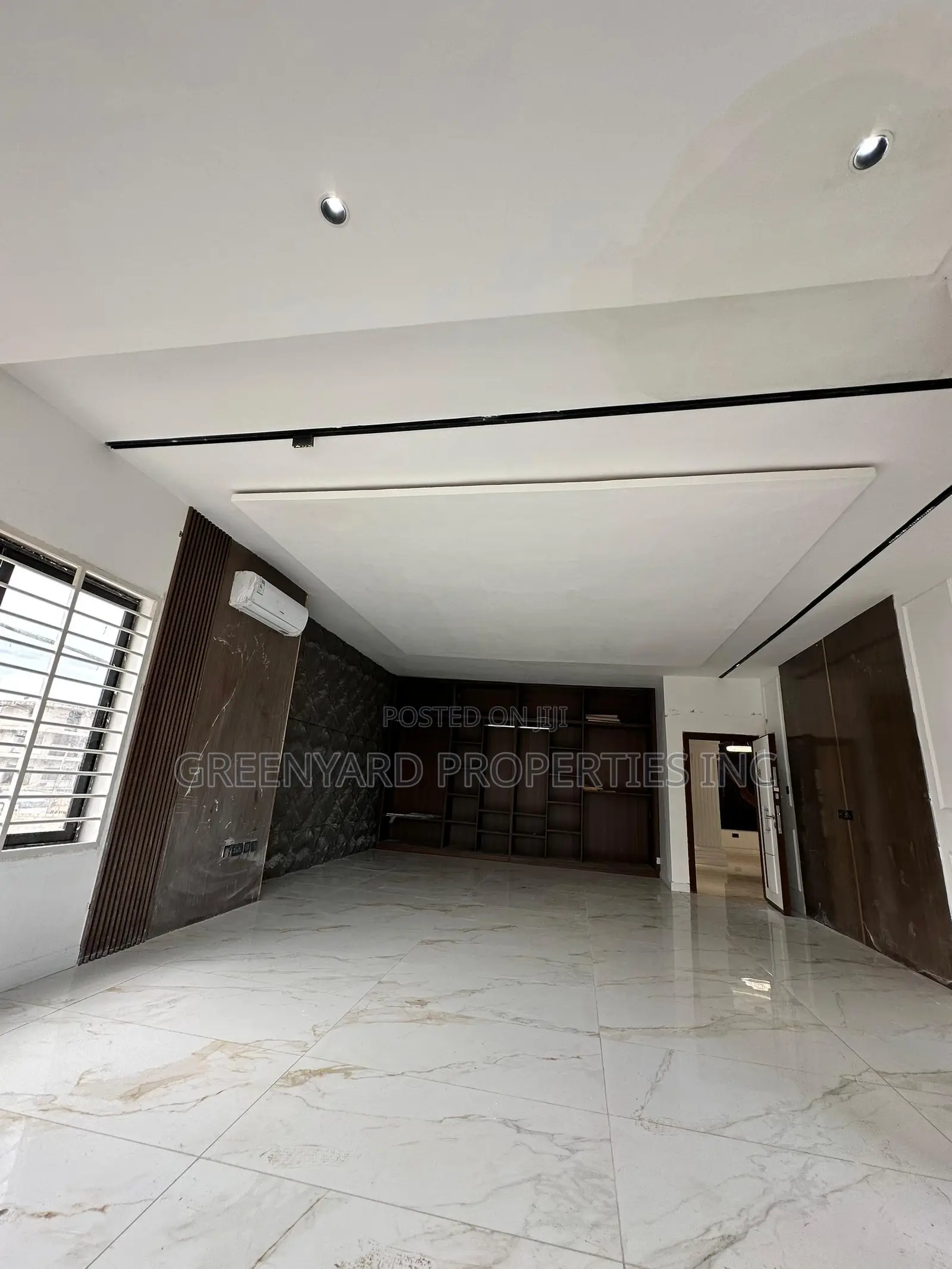 4bdrm House in Adenta for sale