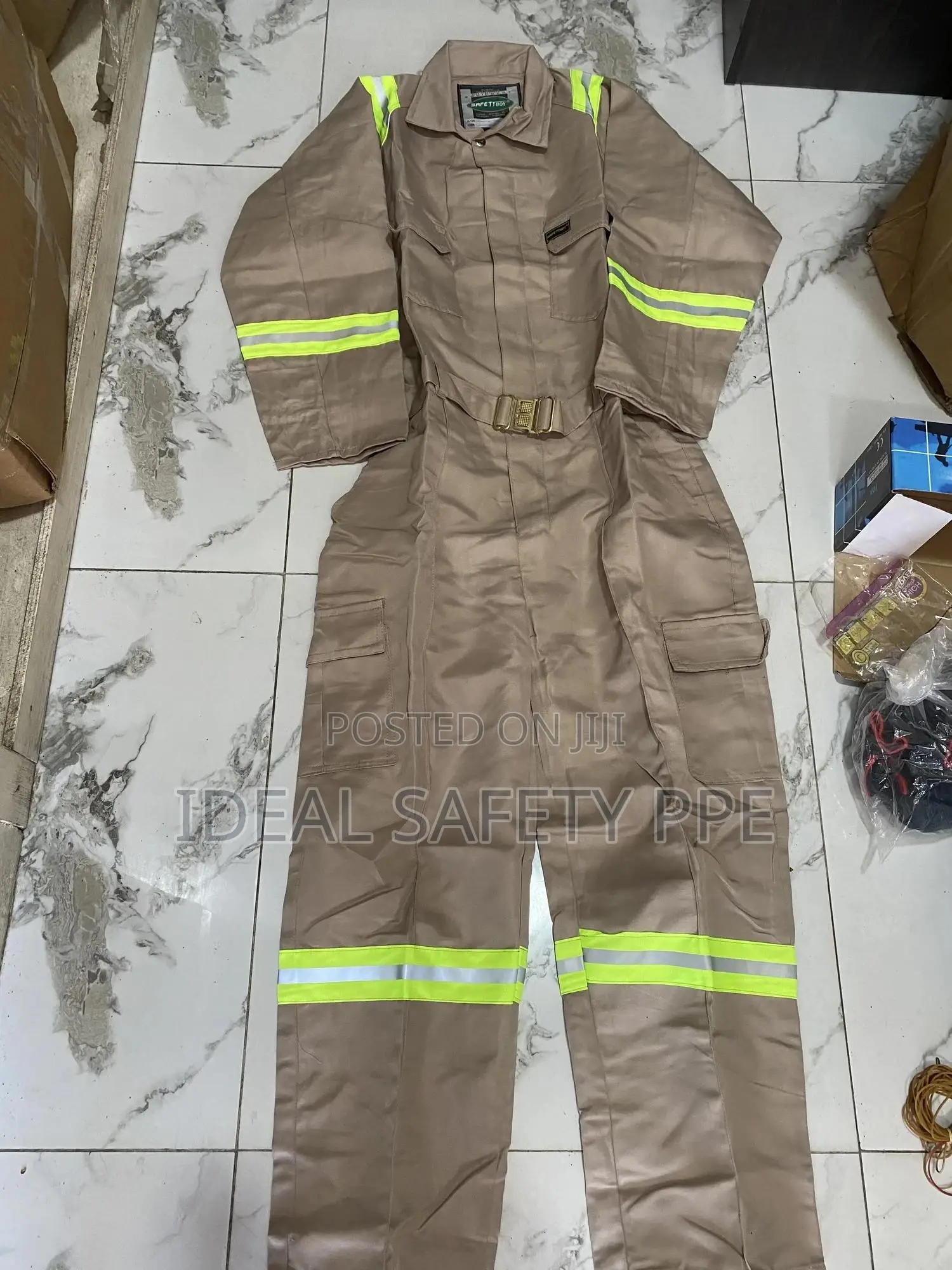 Fire-resistant Reflective Coverall