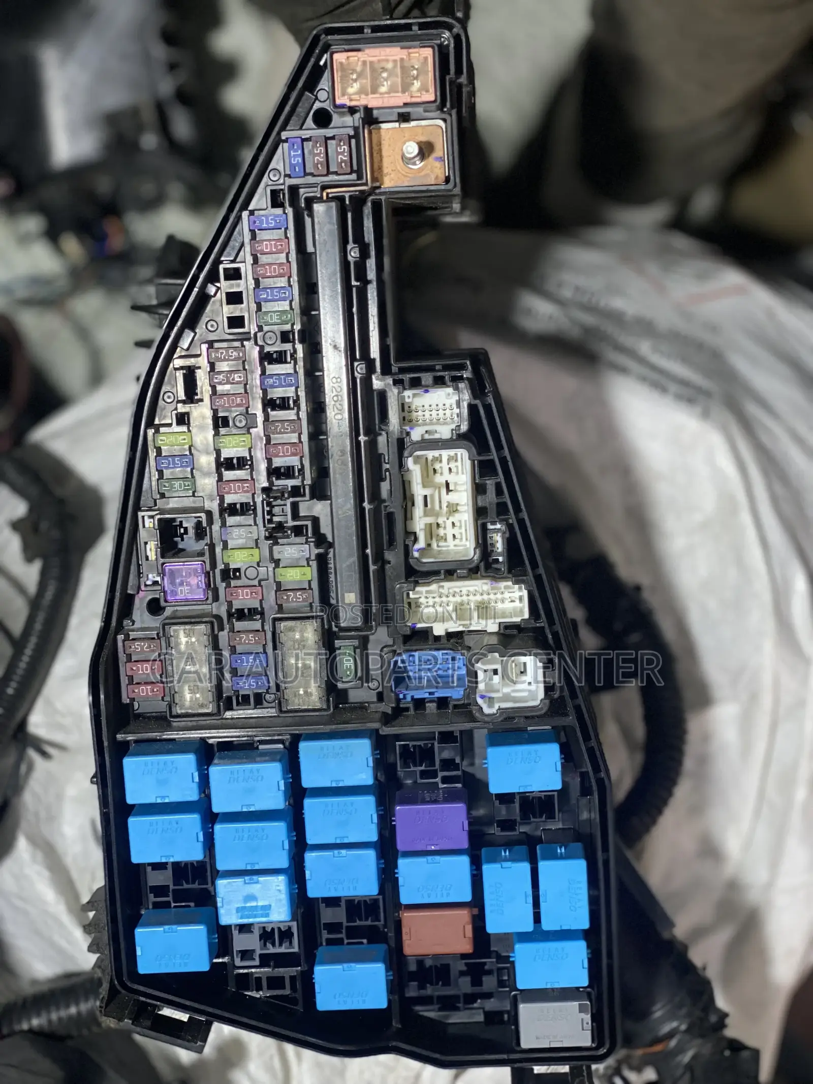 Toyota Highlander 2020 Engine Fusebox