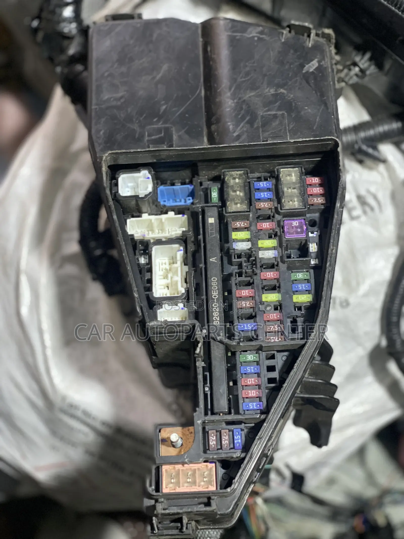 Toyota Highlander 2020 Engine Fusebox