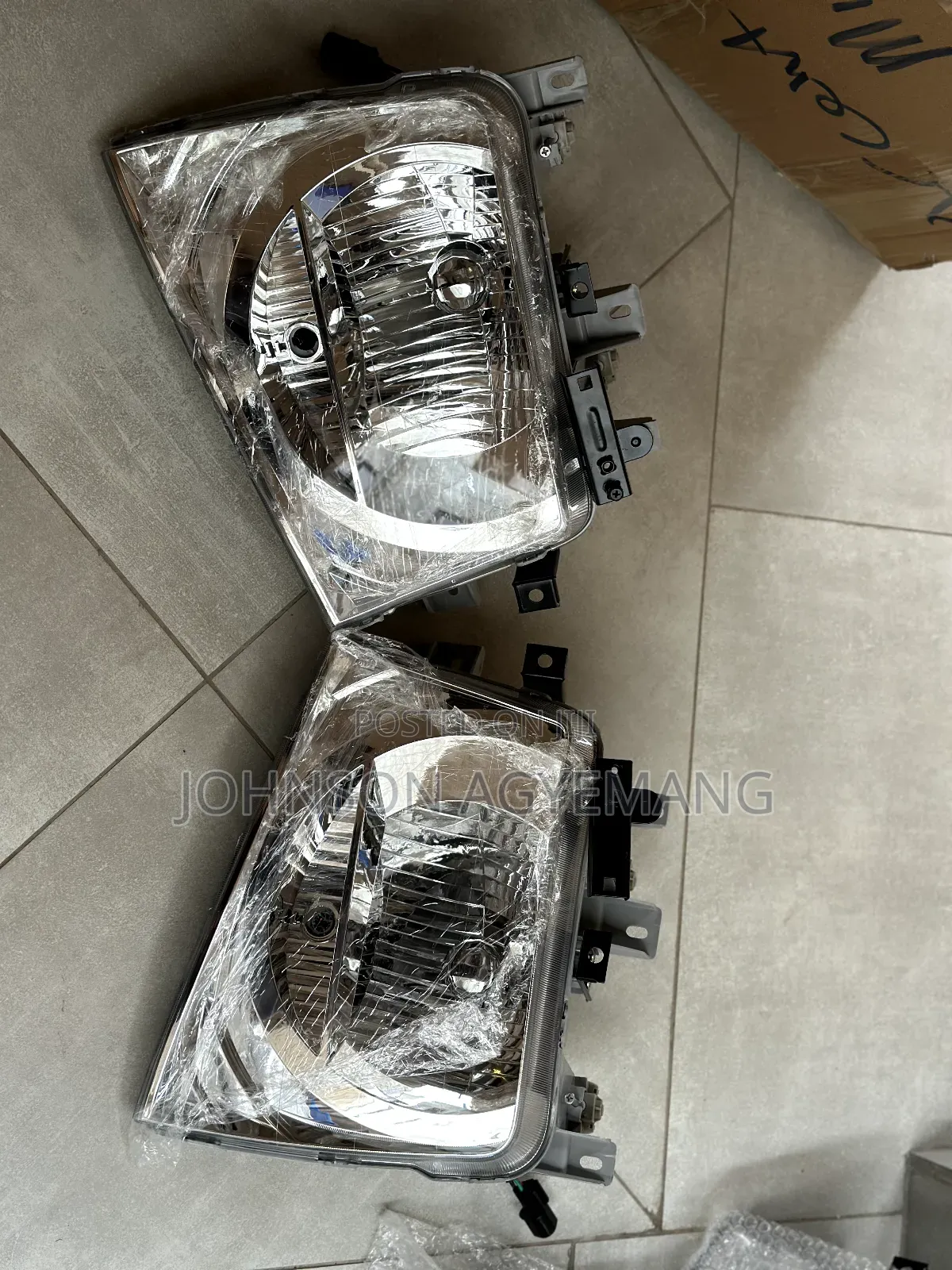 Hyundai Palmas Headlight or Mighty 3