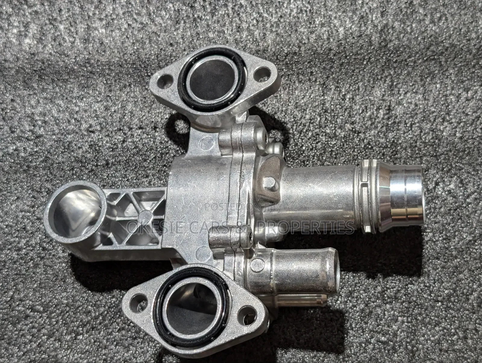 Thermostat Outlet Connection for 2.7 and 3.0 Tdv6