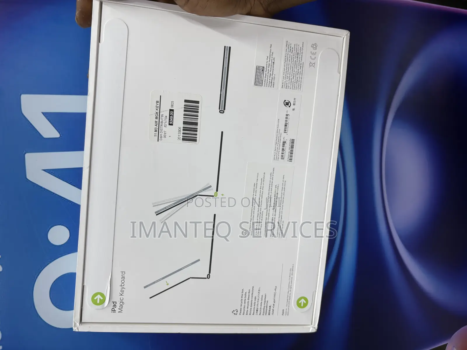 11 Inches Magic Keyboard for iPad Air M2/M3