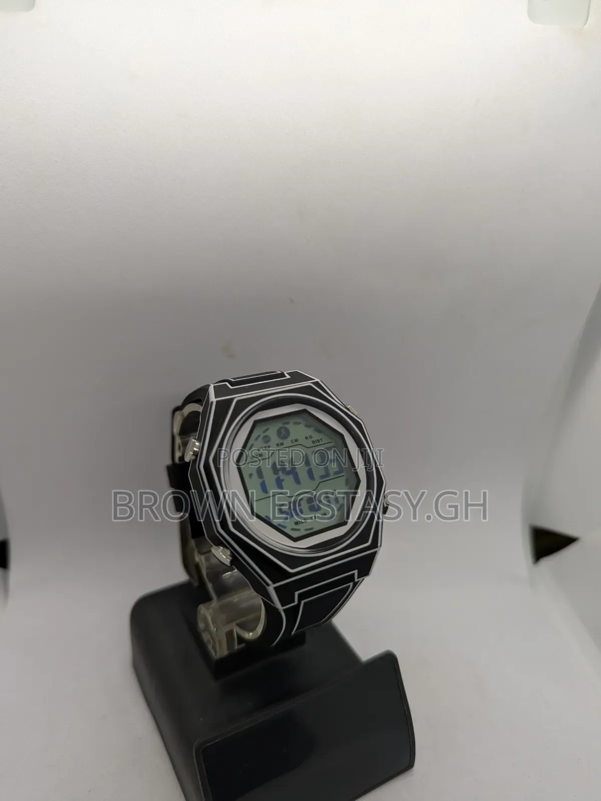 Non-Branded Digital Data Bank Watch