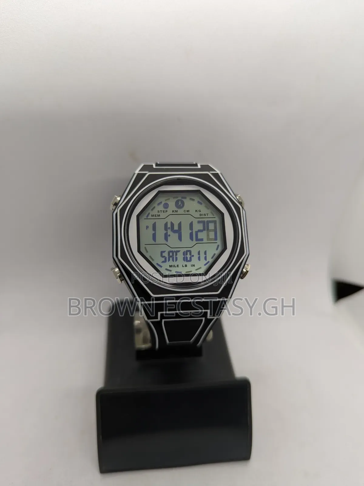 Non-Branded Digital Data Bank Watch