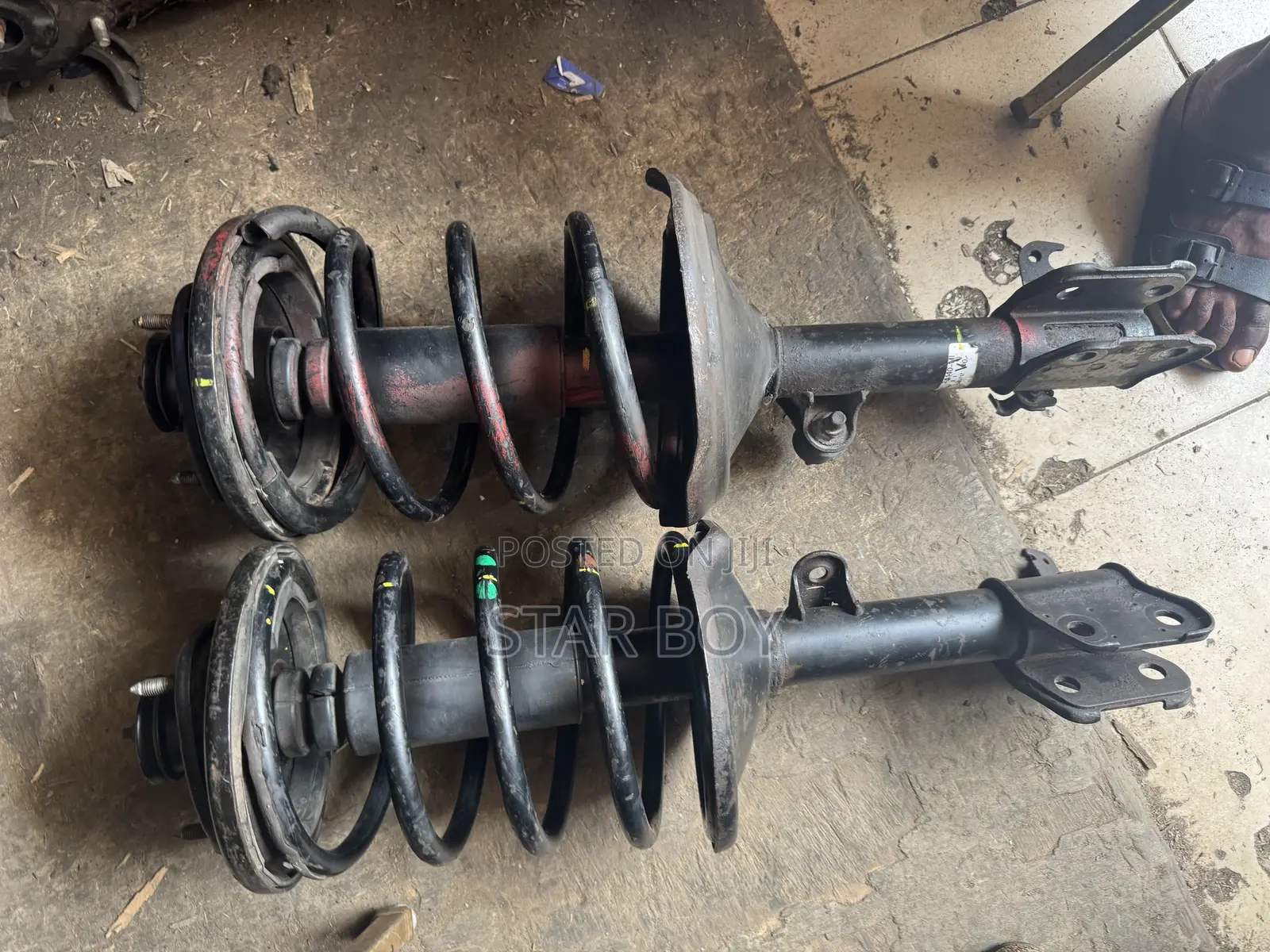 Honda Pilot:2000 to 2008 Front Shocks Absorbers