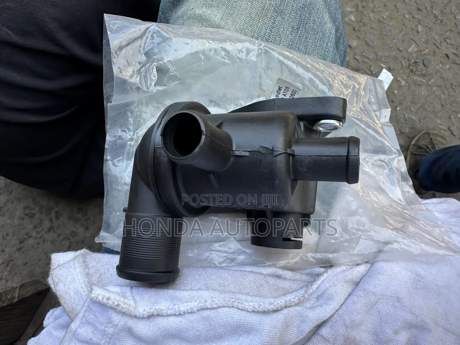 Kia Picanto Water Outlet.9