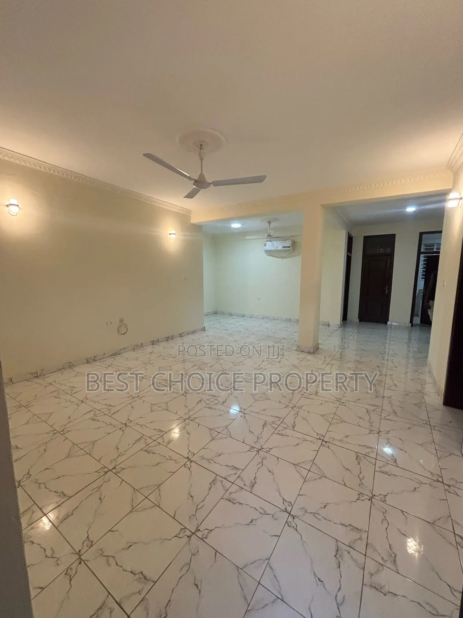 2bdrm Apartment in Lakeside for rent