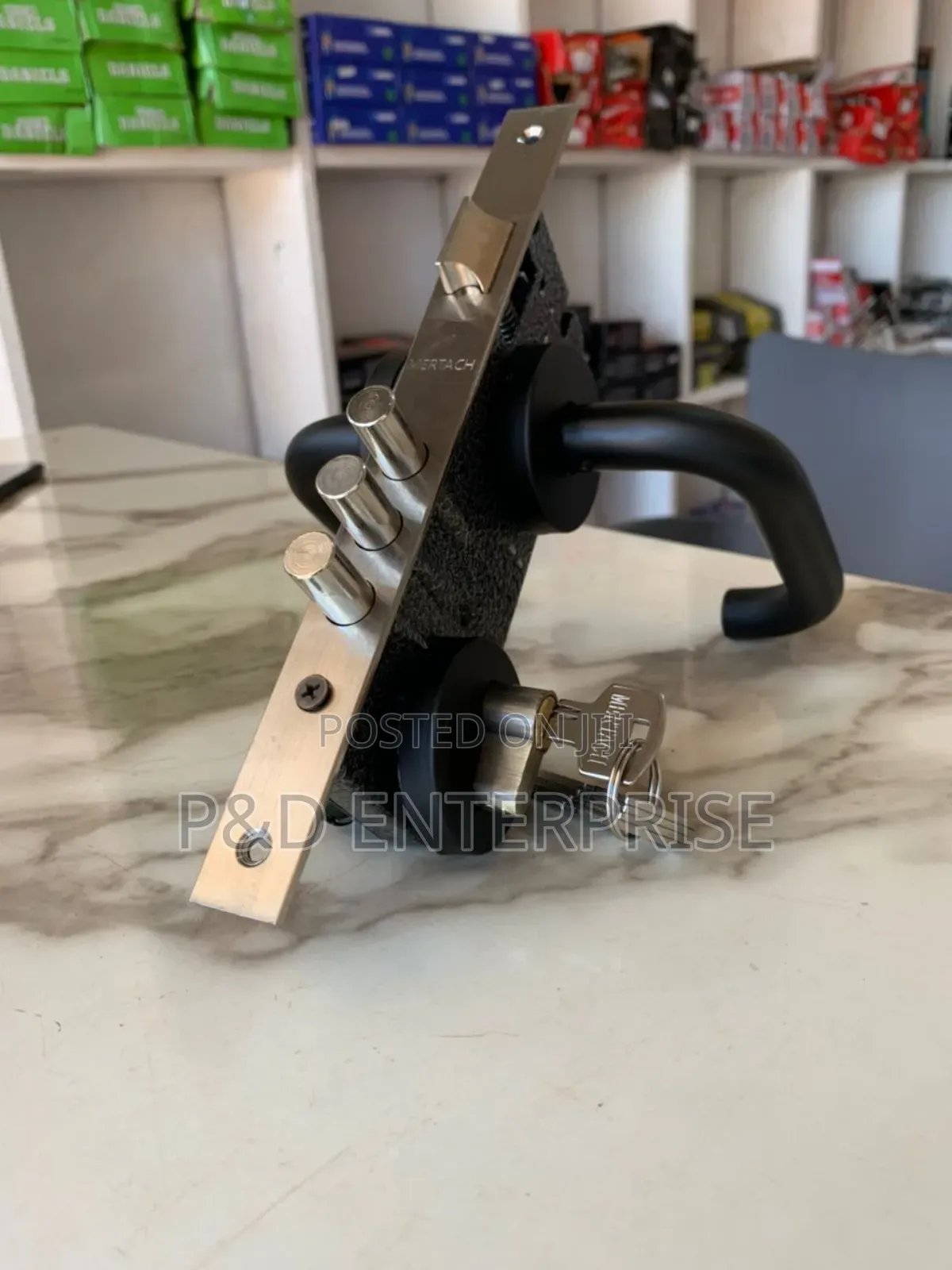 Quality Security Door Lock With Separate Handles.