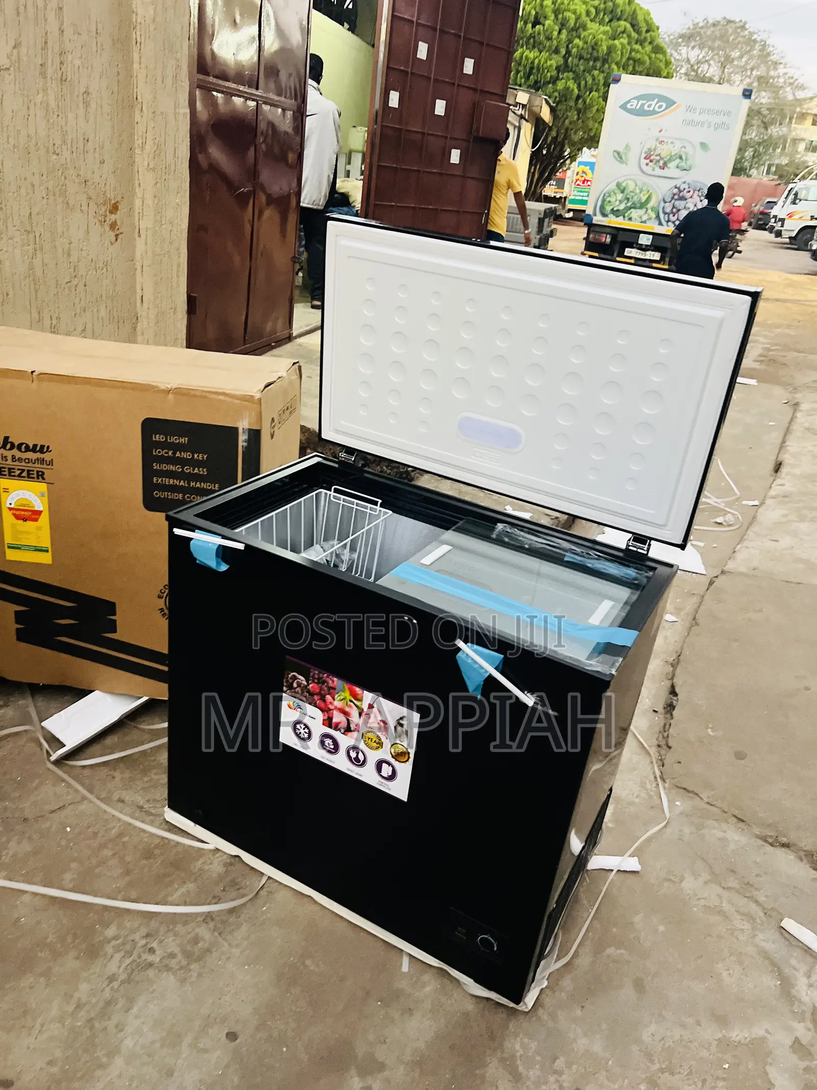 Original Rainbow RCF-2530-1a 200ltrs 1 Door Chest Freezer(Black)
