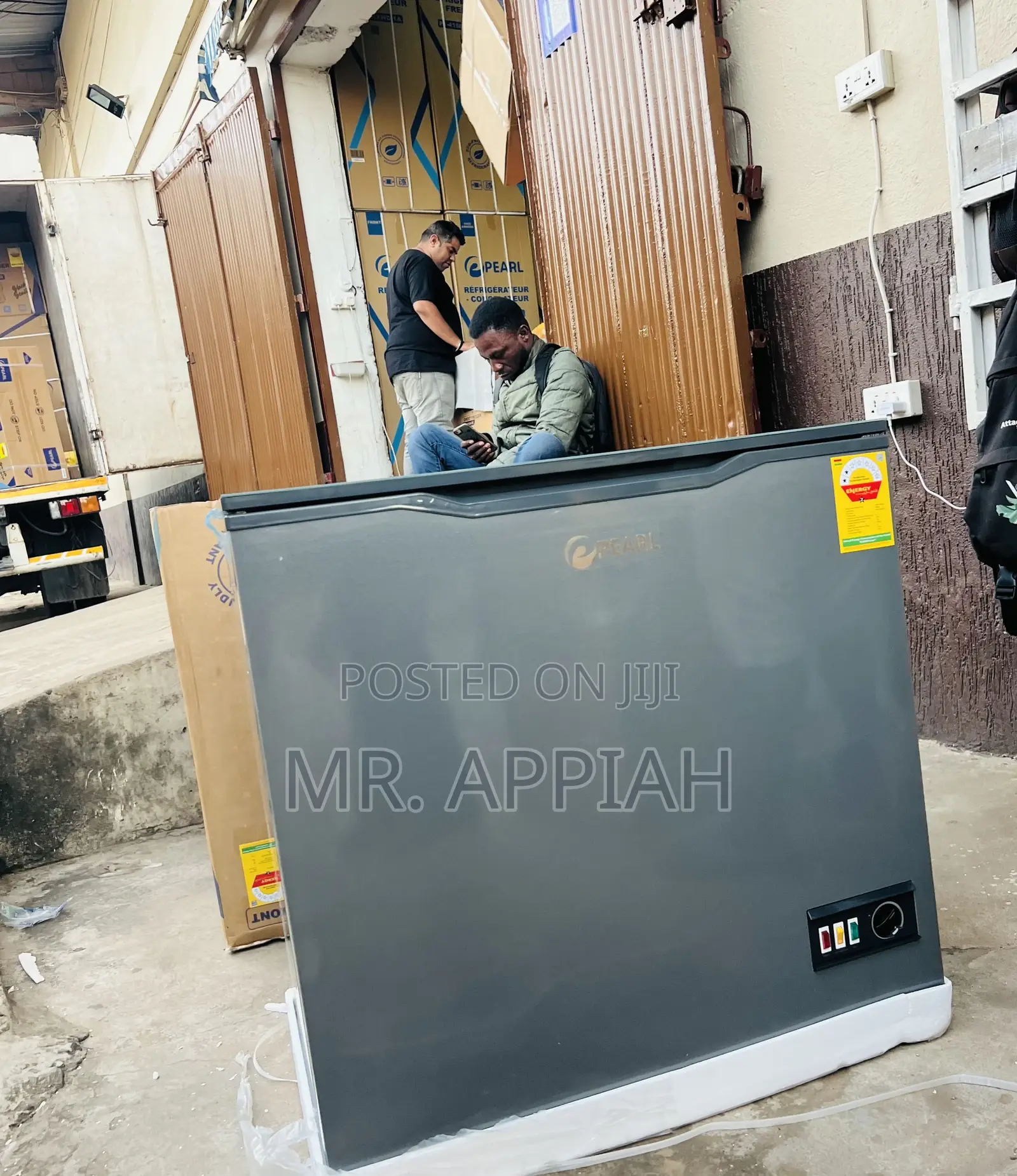 Quality Pearl PCF-2305-25y —188ltrs 1 Door Electric Freezer(Mirror)
