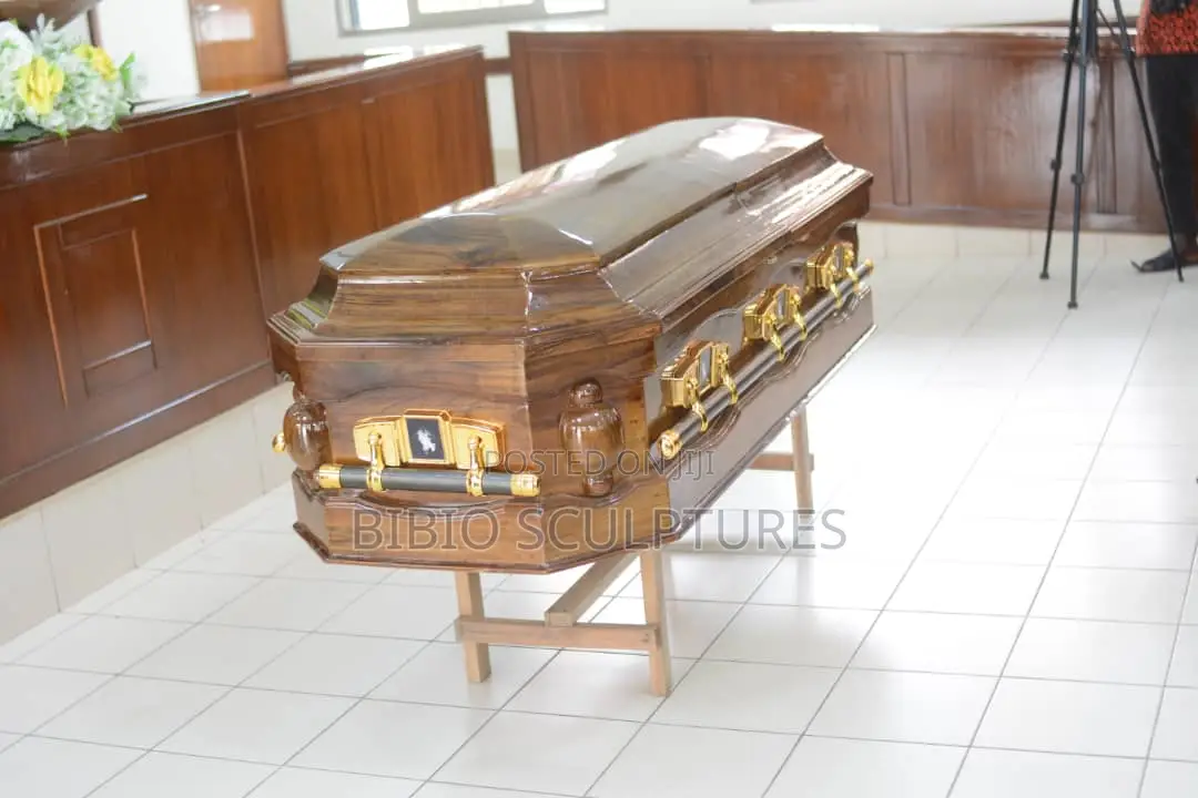 Royal Oak Casket