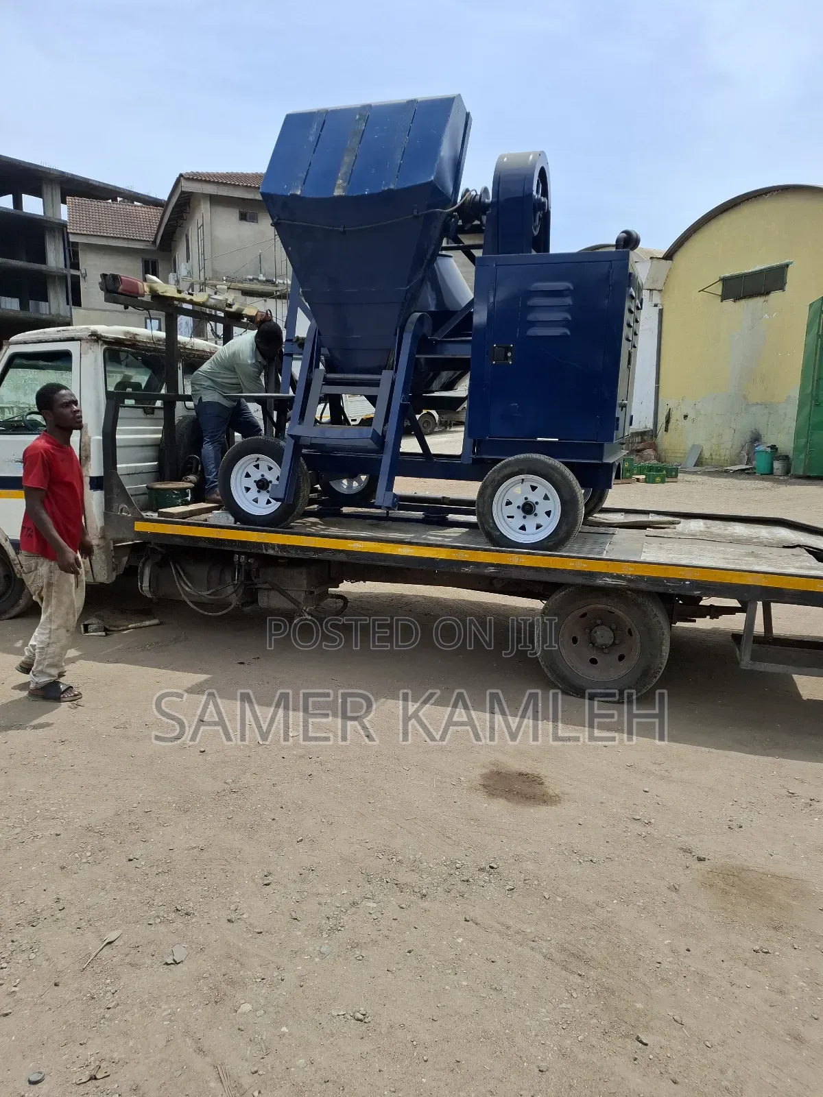 Self Load Concrete Mixer