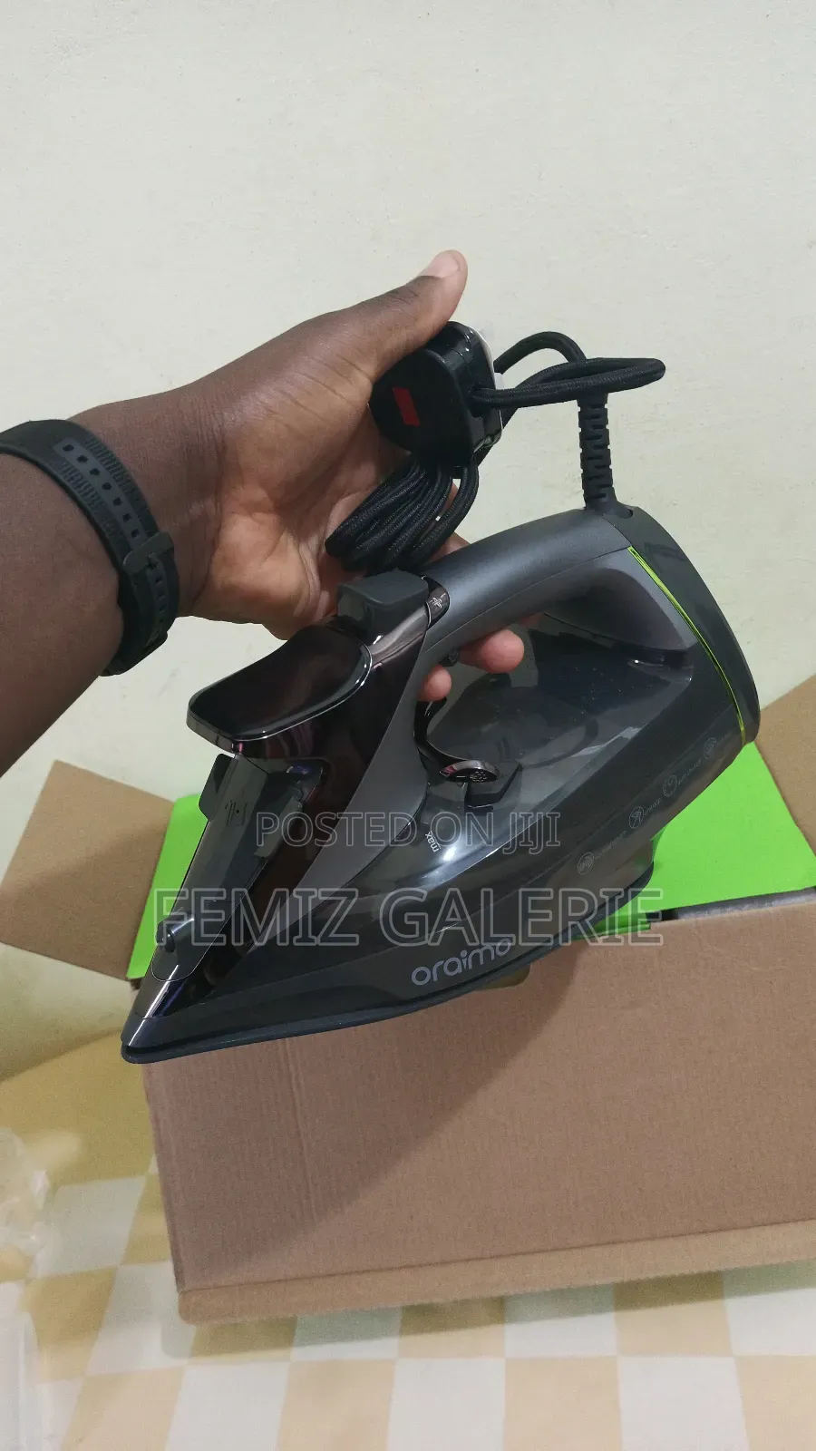 Oraimo Steamcore 2500w Led Display Electric Iron