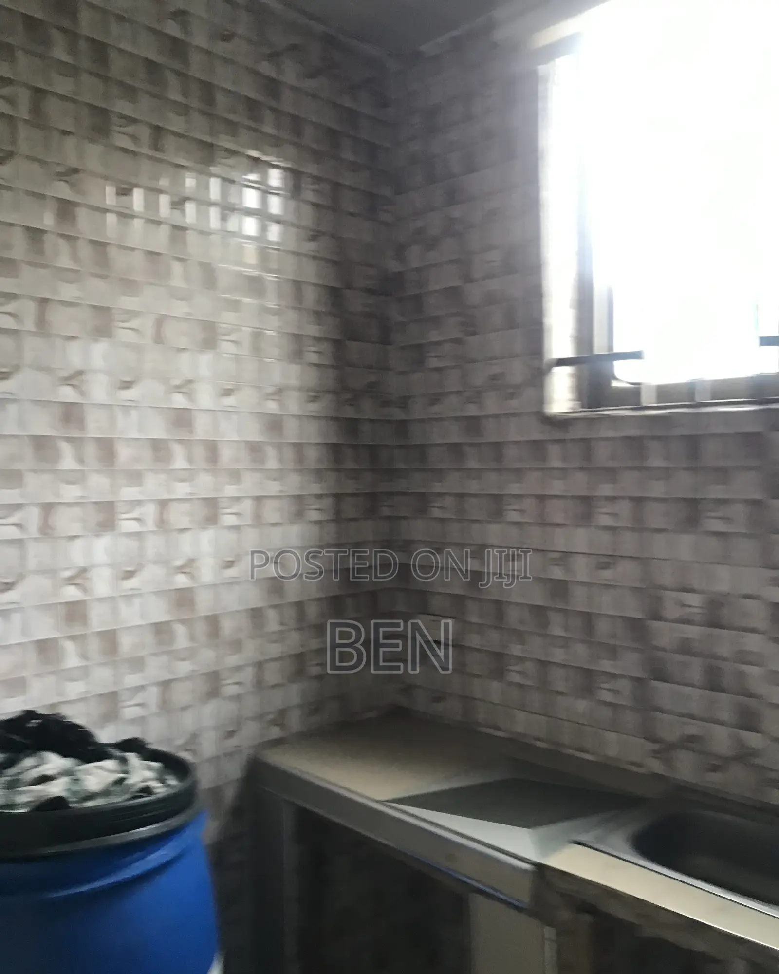 1bdrm Apartment in Alajo North, Polo Park for rent
