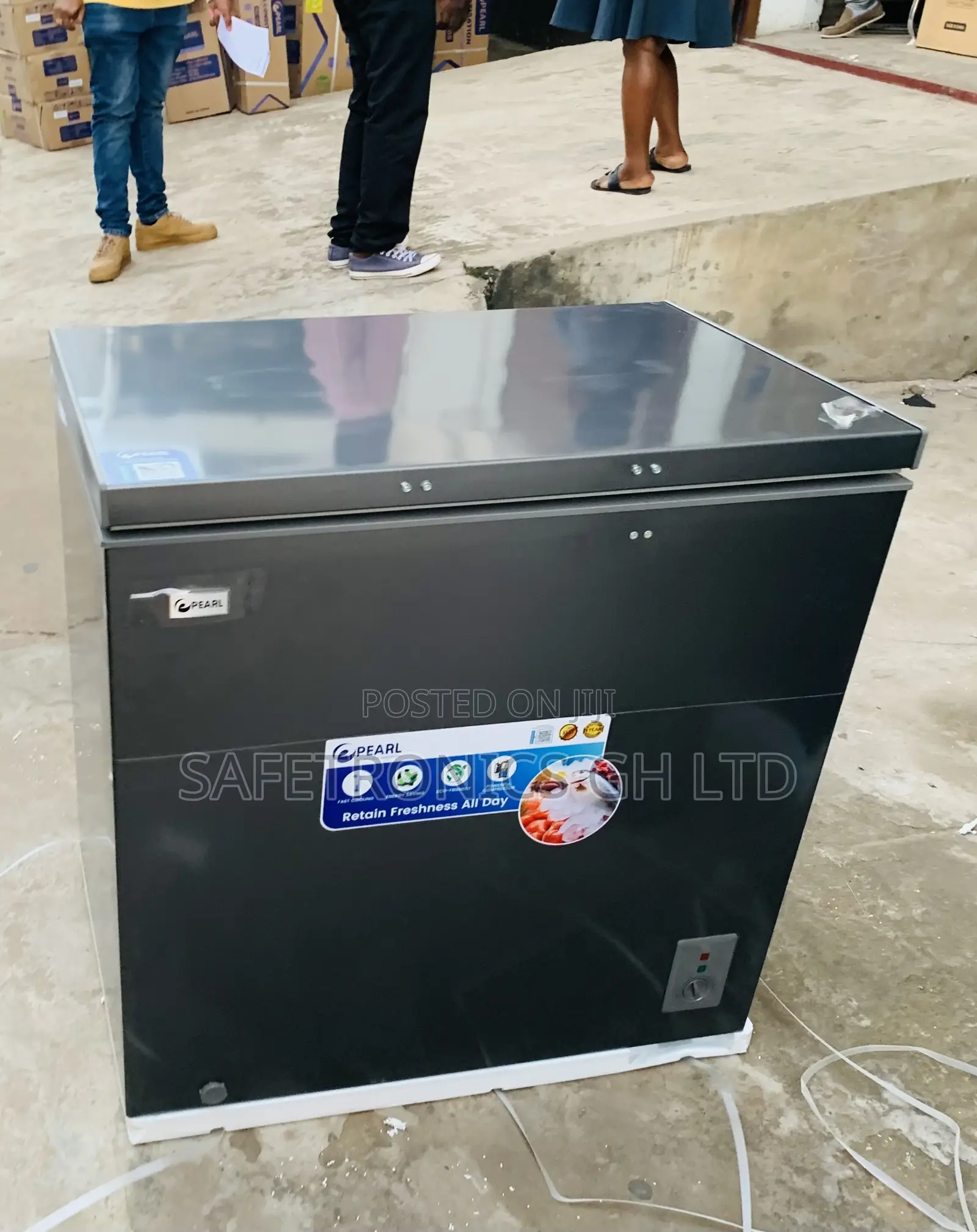 Correct Grey (199l) Electric Pearl PCF-2620-13m 1 Door Chestfreezer