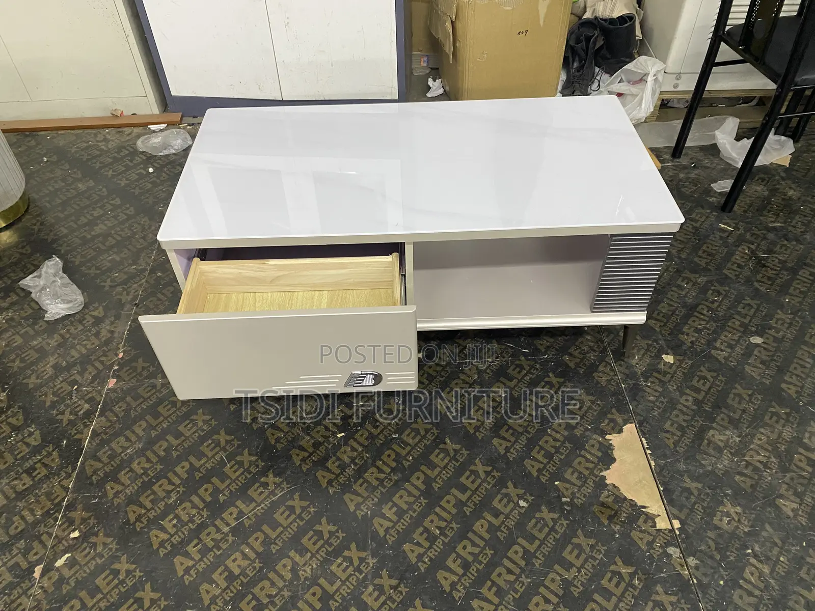 Classic Center Table E22-120