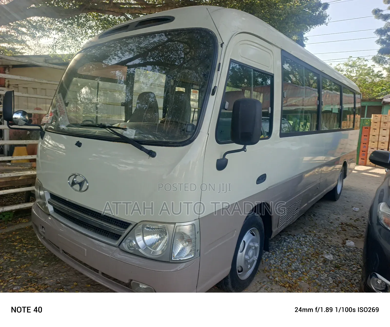 Hyundai County 2012 Brown