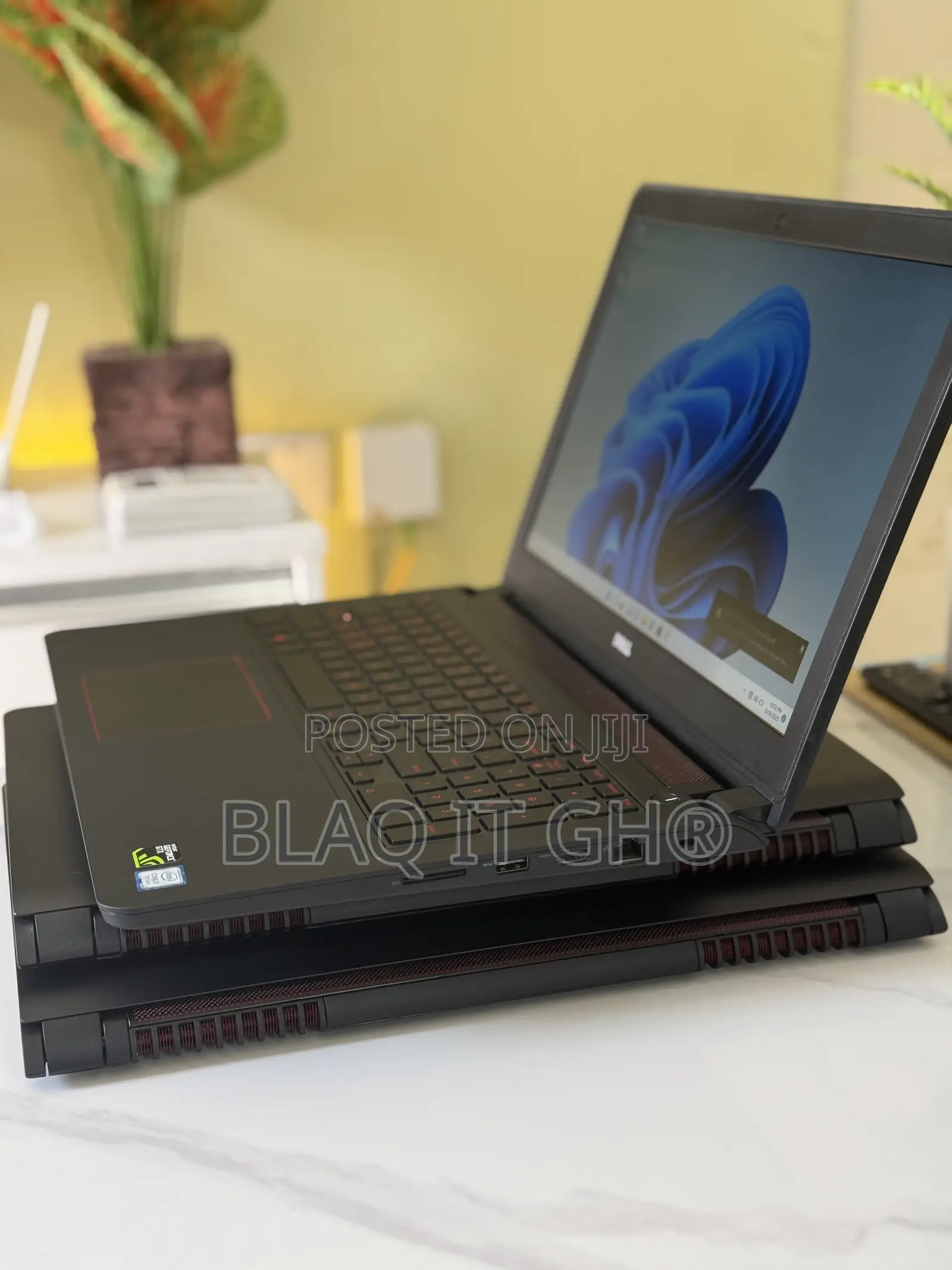 Laptop Dell Inspiron 15 5577 16GB Intel Core i7 HDD+SSD 1T