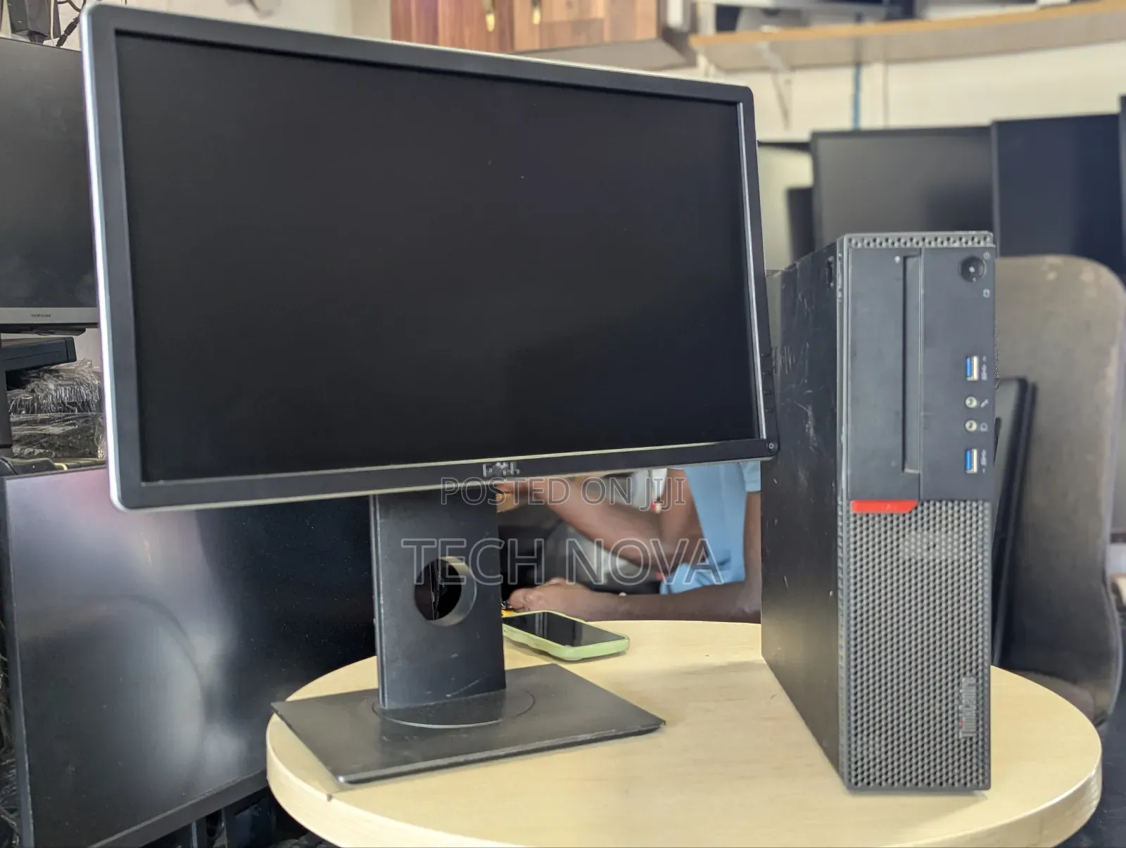 Desktop Computer Lenovo ThinkCentre M900 8GB Intel Core i5 SSD 256GB