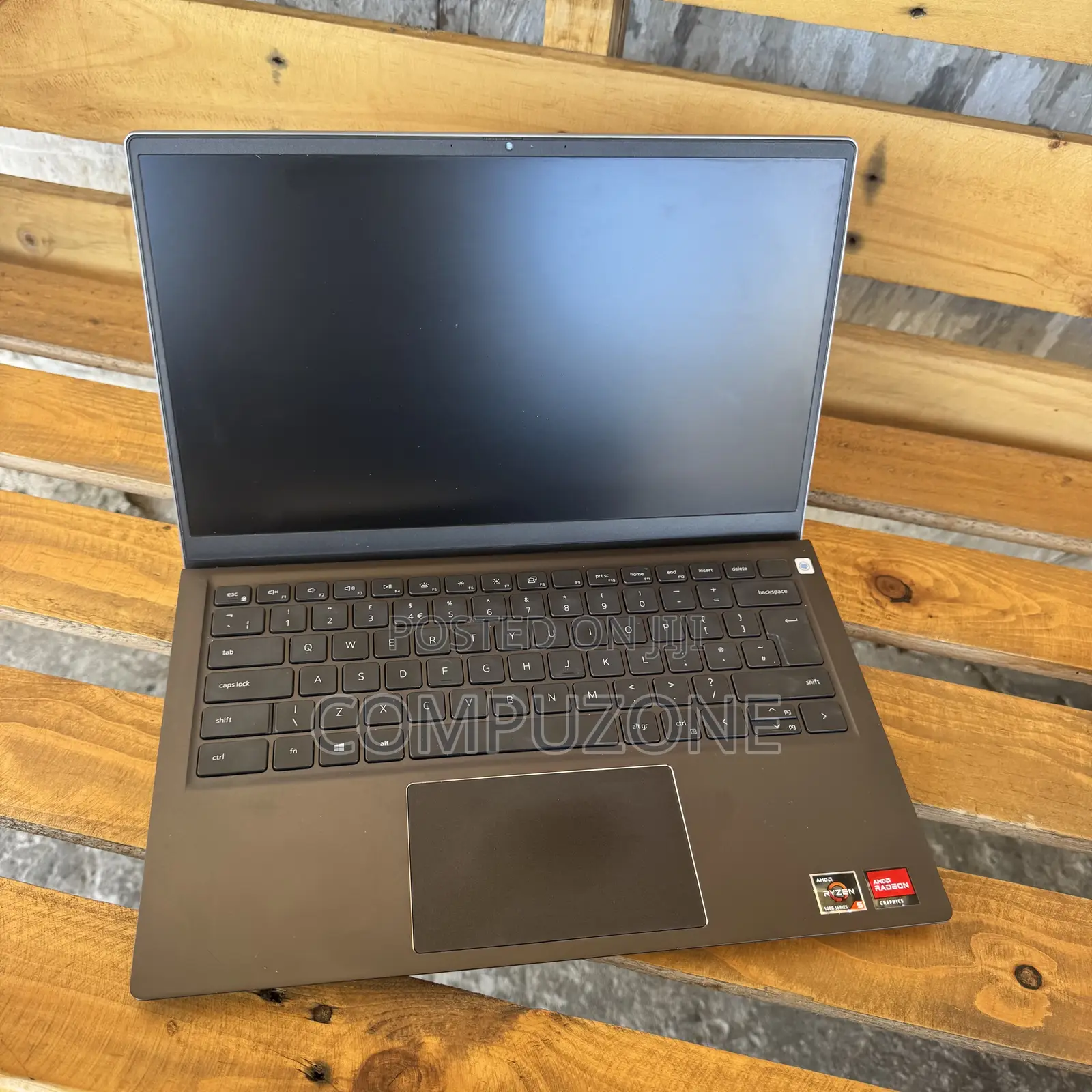 Laptop Dell Vostro 14 5000 8GB AMD Ryzen 5 SSD 256GB
