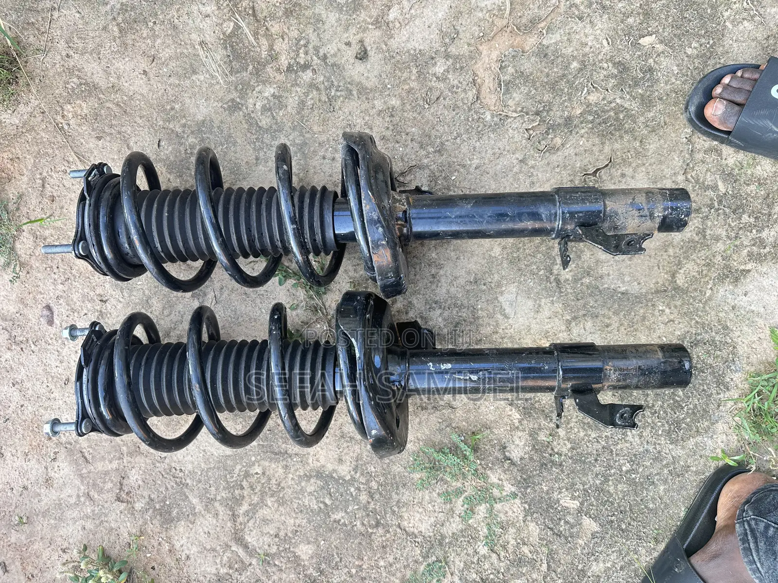 Honda Pilot 2019 Front Shocks