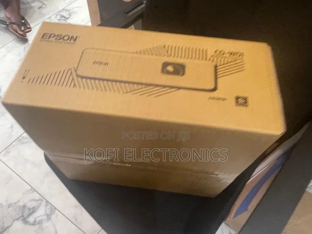 High-Definition Epson Co-W01 3lcd Multimedia Projector